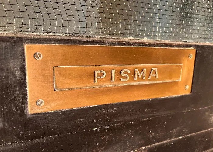 Colosseum Retreat Pola